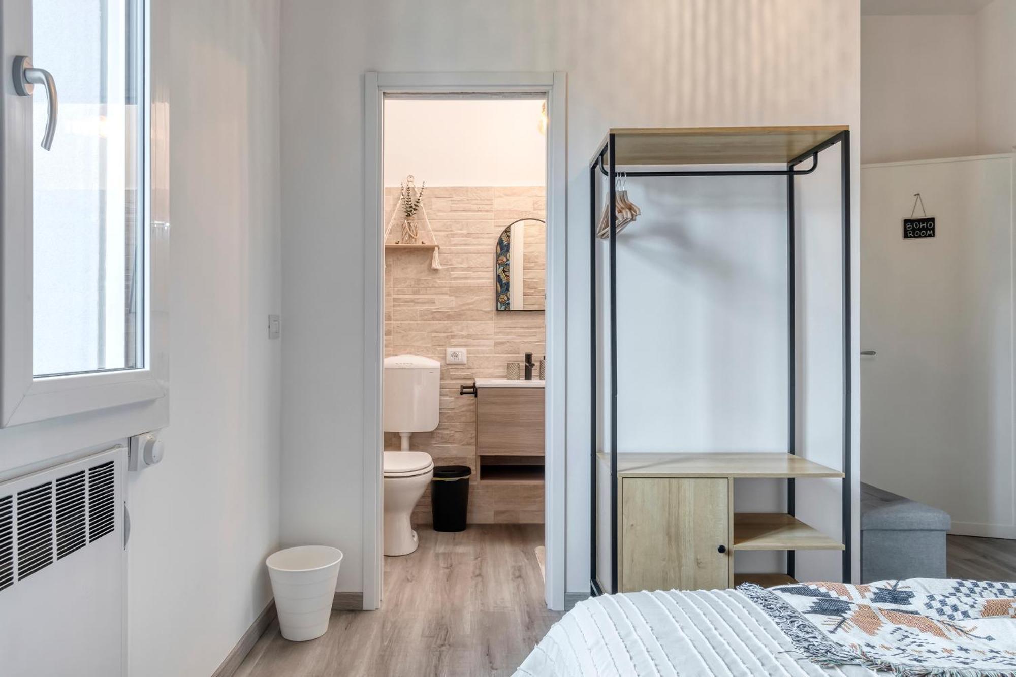 Wanderlust Rooms Bologna Fiera, Free Parking Bolonha Exterior foto